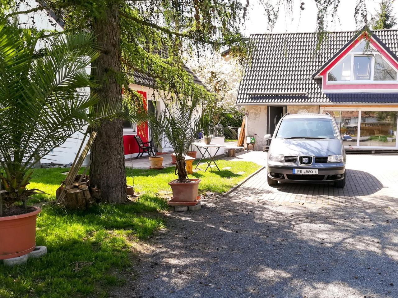 Ferienhaus Goermer Mit Wasserbett Schmolln  Ngoại thất bức ảnh